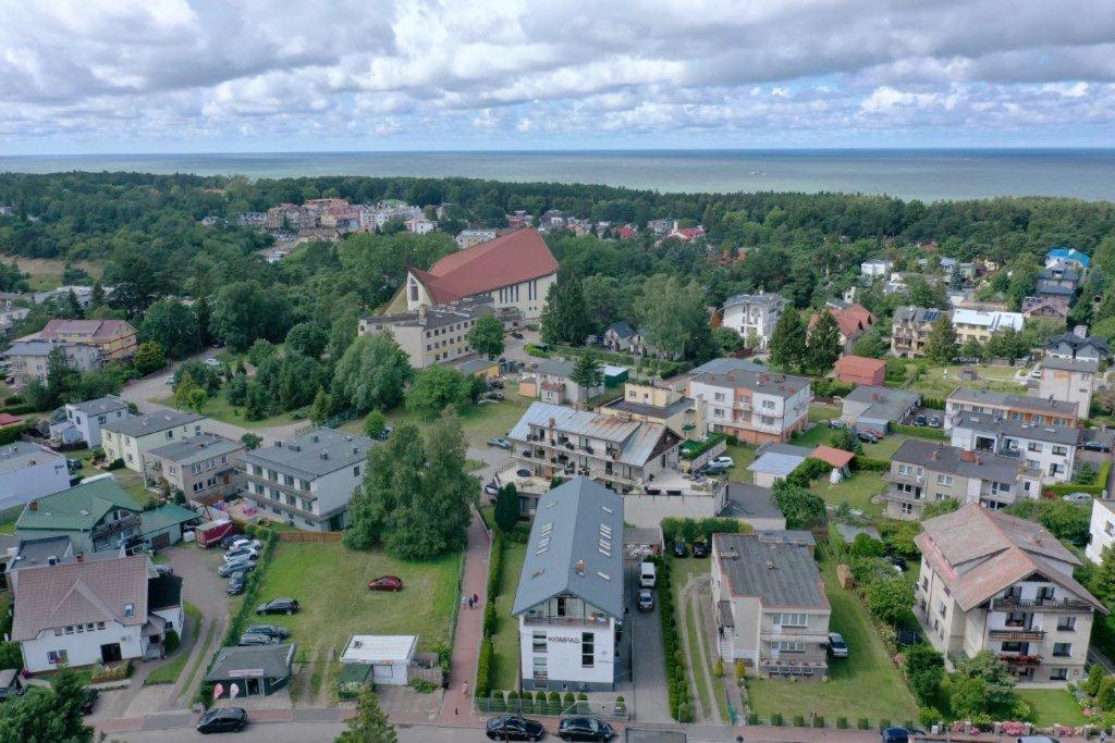 Kompas Ястшембя-Гура Экстерьер фото